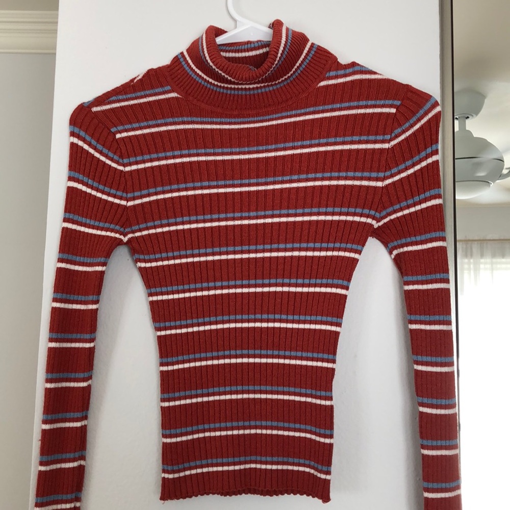 Striped turtle neck